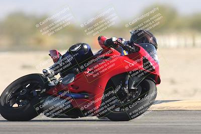 media/Oct-30-2025-Racers Edge (Thu) [[dabbdaf680]]/2-A Group/Session 2 (Turn 16)/